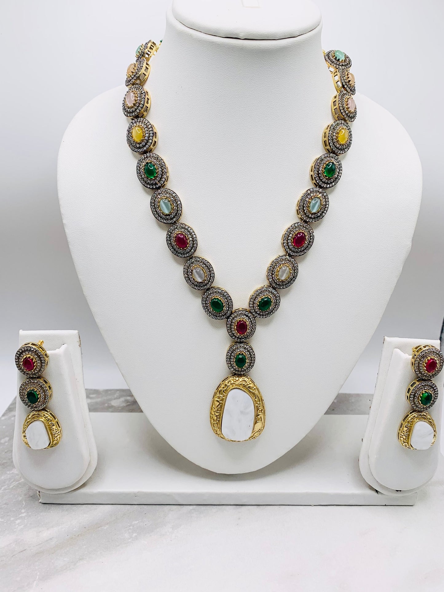 Sabyasachi inspired necklace with earrings
