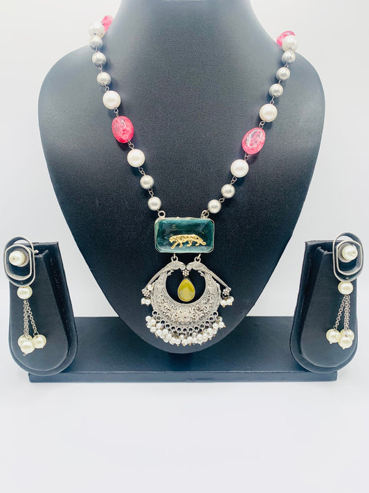 Sabyasachi inspired necklace with earrings