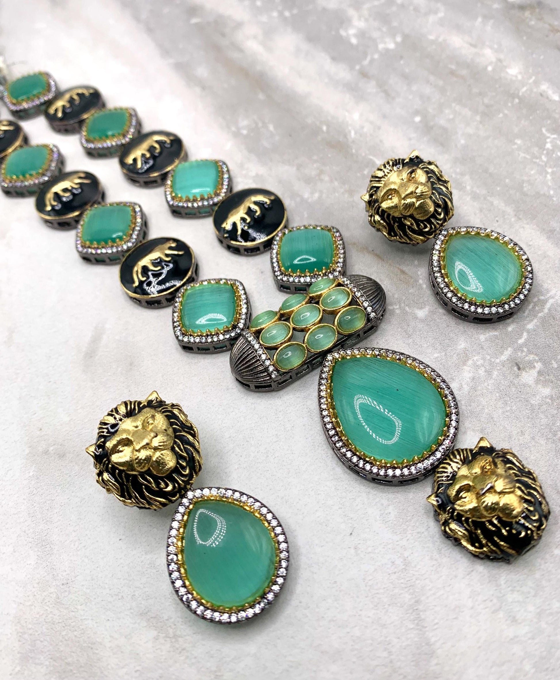 Sabyasachi inspired necklace with earrings