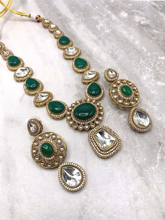 Sabyasachi inspired necklace with earrings with kundan work.