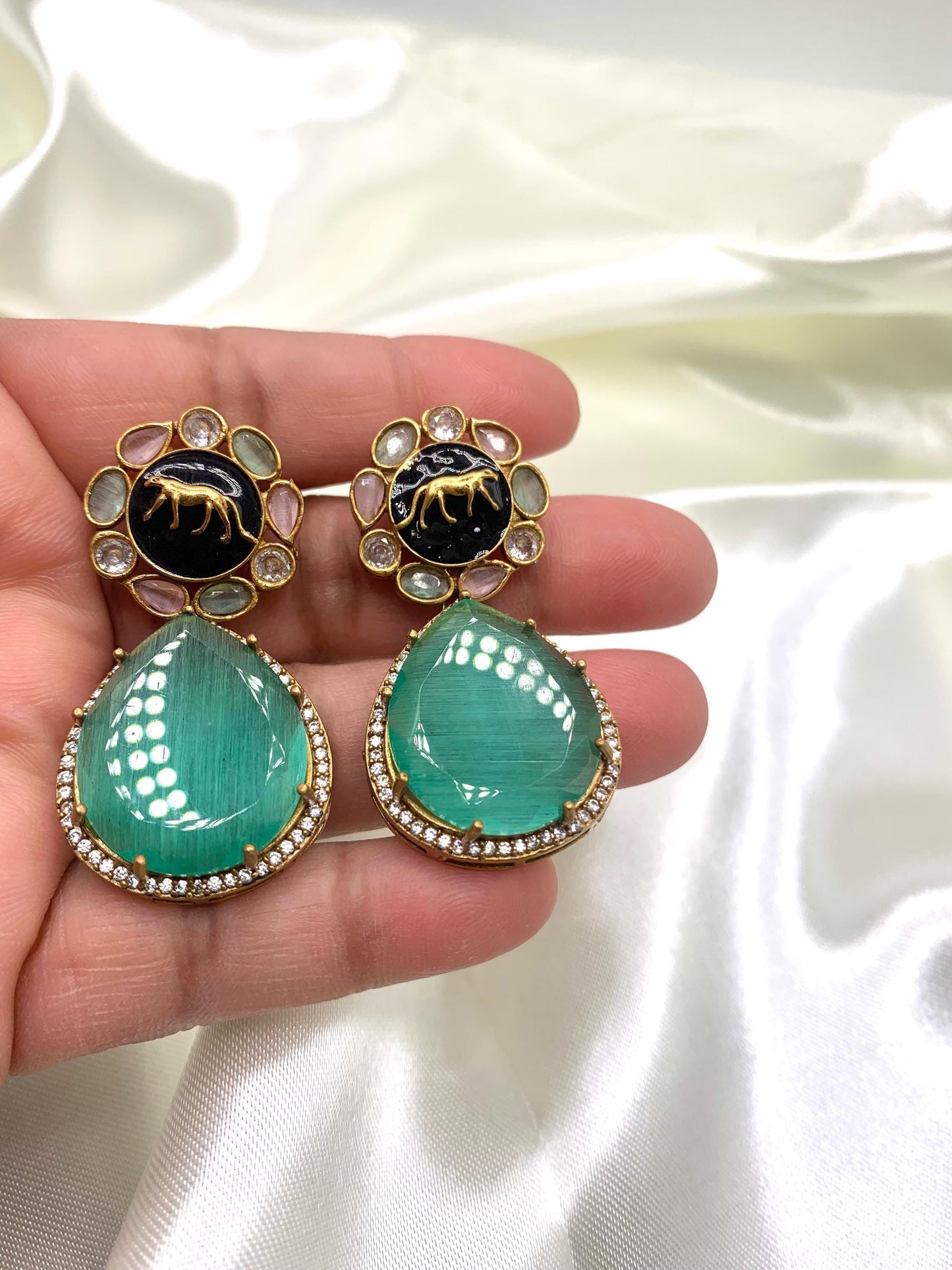 Sabyasachi inspired necklace and earrings/minimalist jewelry/fusion jewelry/Sabyasachi statement piece jewelry/vintage